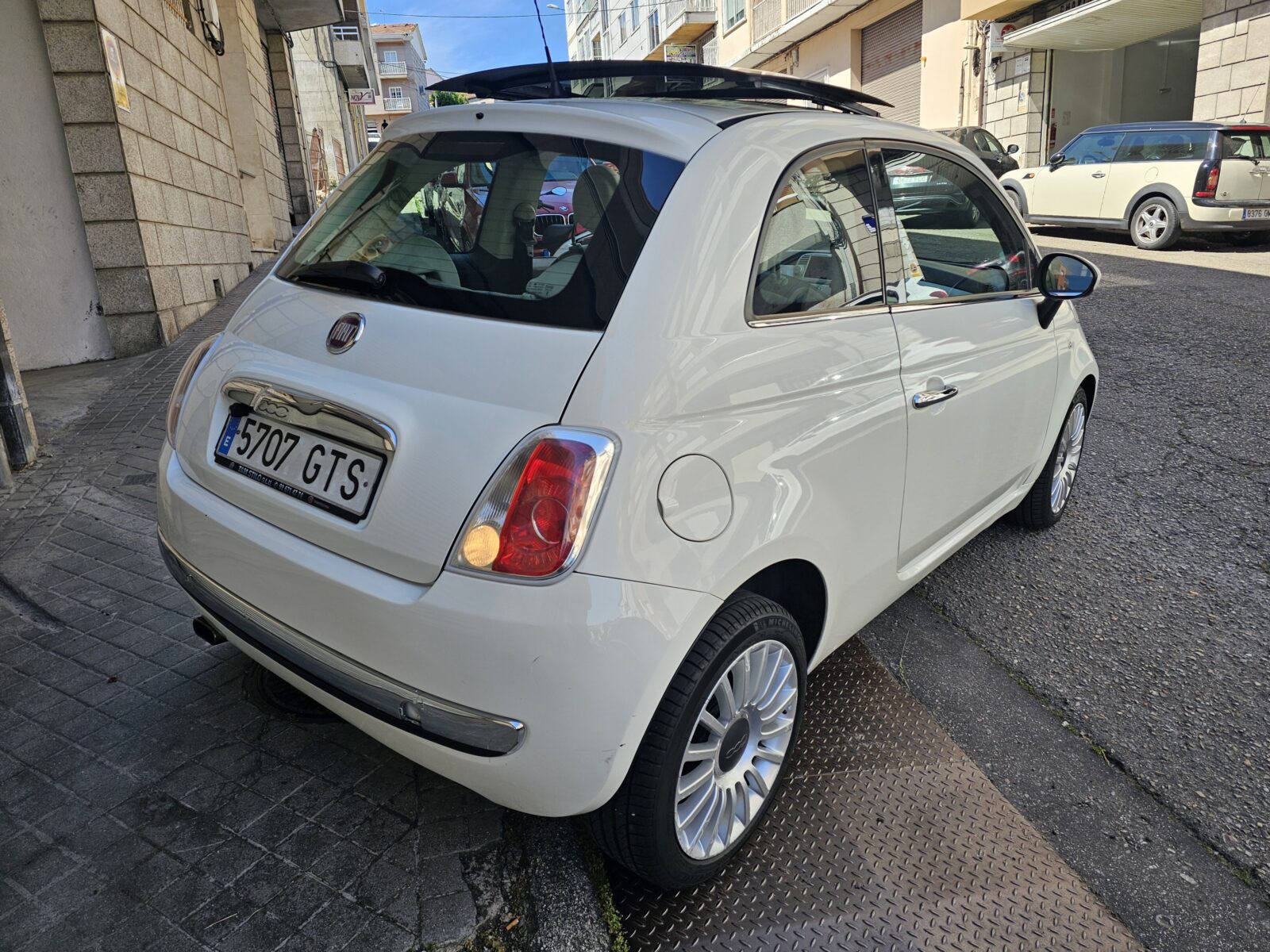 FIAT 500 1.2 lounge