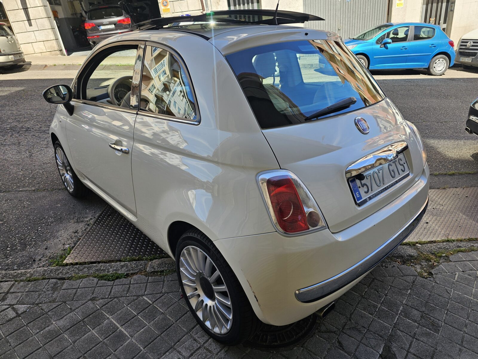 FIAT 500 1.2 lounge
