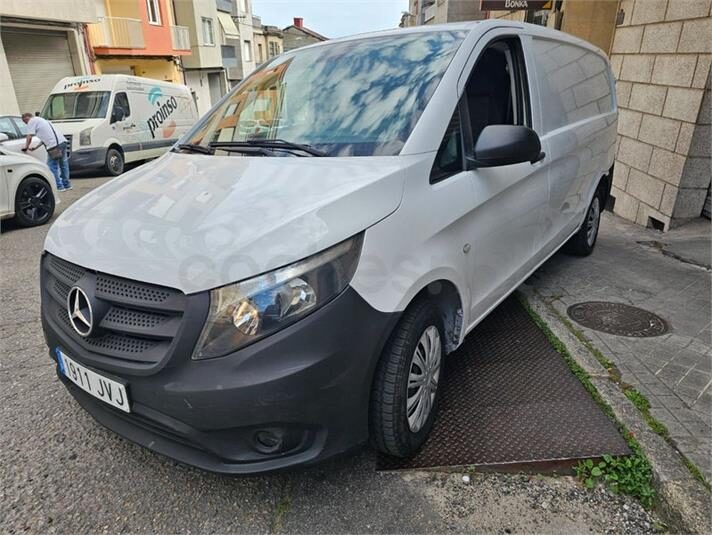 MERCEDES-BENZ Vito 109 CDI Tourer Pro Larga