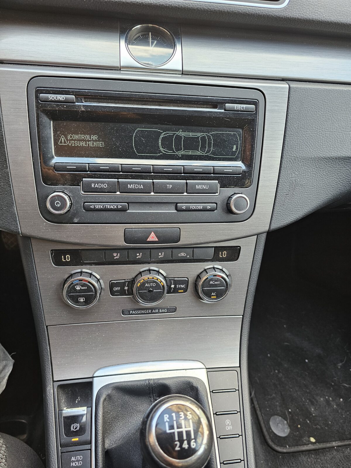 VOLKSWAGEN Passat 1.6tdi bluemotion