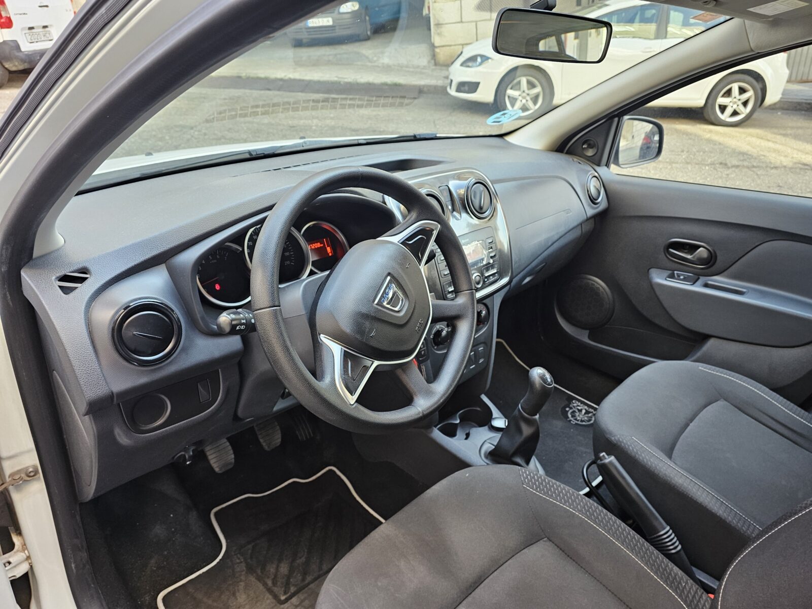 DACIA Sandero Gasolina 