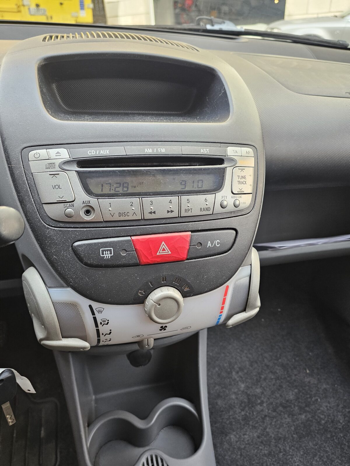 TOYOTA Aygo 1.0