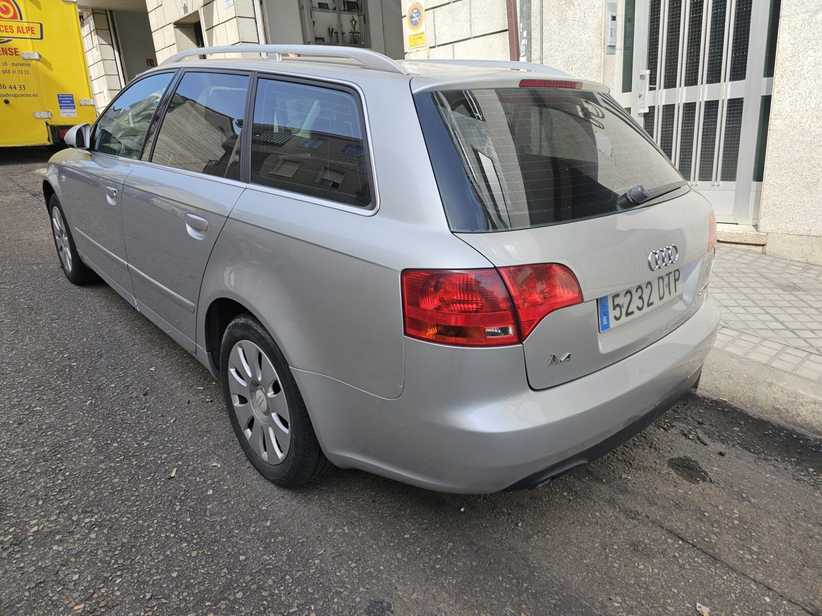 AUDI A4 2.0tdi